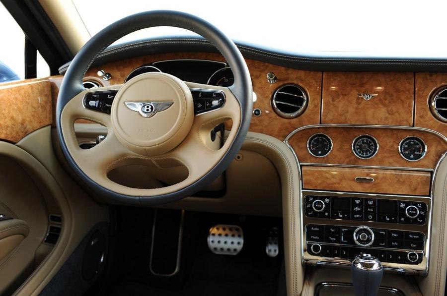  Bentley Mulsanne 2011 года  (фото 29 из 70)
